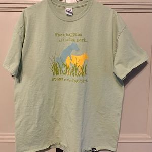 What Happens in the Dog Park Stays in the Dog Park Teeshirt Sz ~> XL